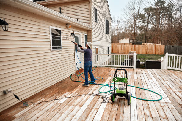 Fence Pressure Washing in Kingsford, MI